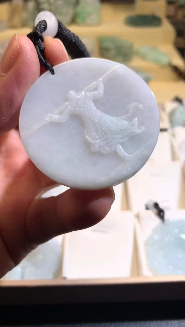 翡翠未镶嵌颈饰5/29/136