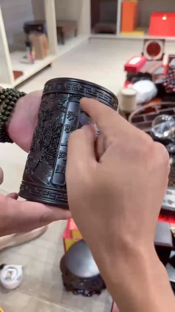 木 光头红木工艺品-清明上河图笔筒