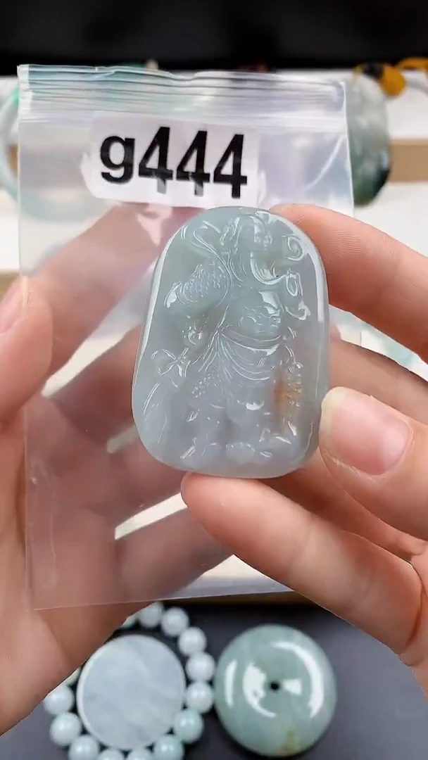 颈饰未镶嵌翡翠天然翡翠吊坠挂件