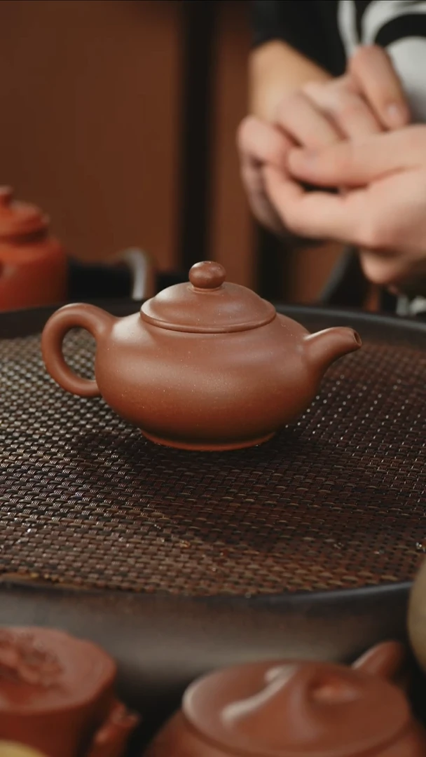 茶壶紫砂玉圆  紫泥