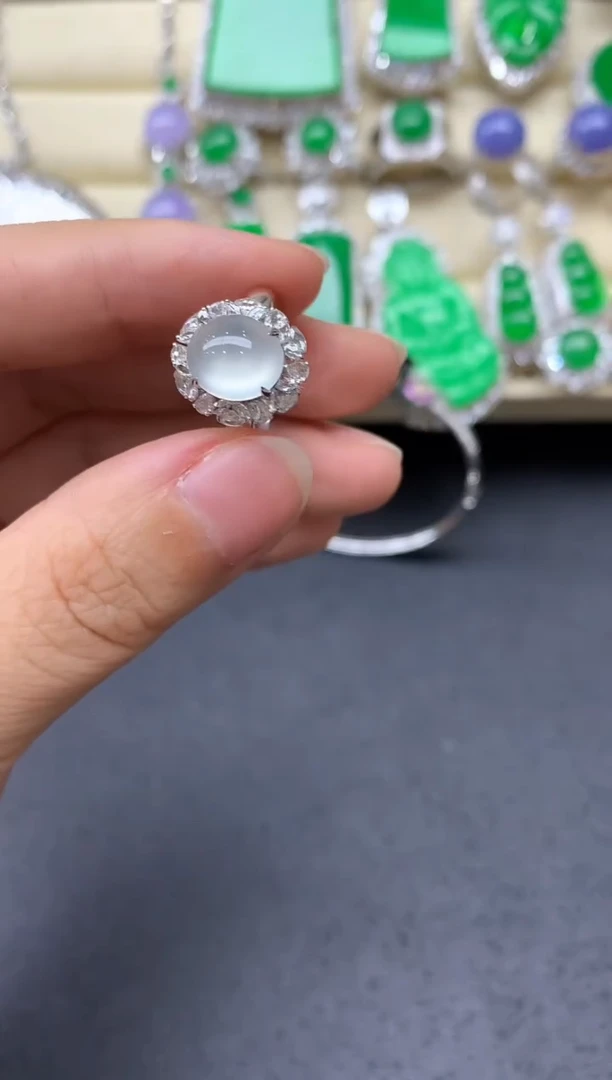 翡翠戒指18K金镶嵌717中国好珍宝