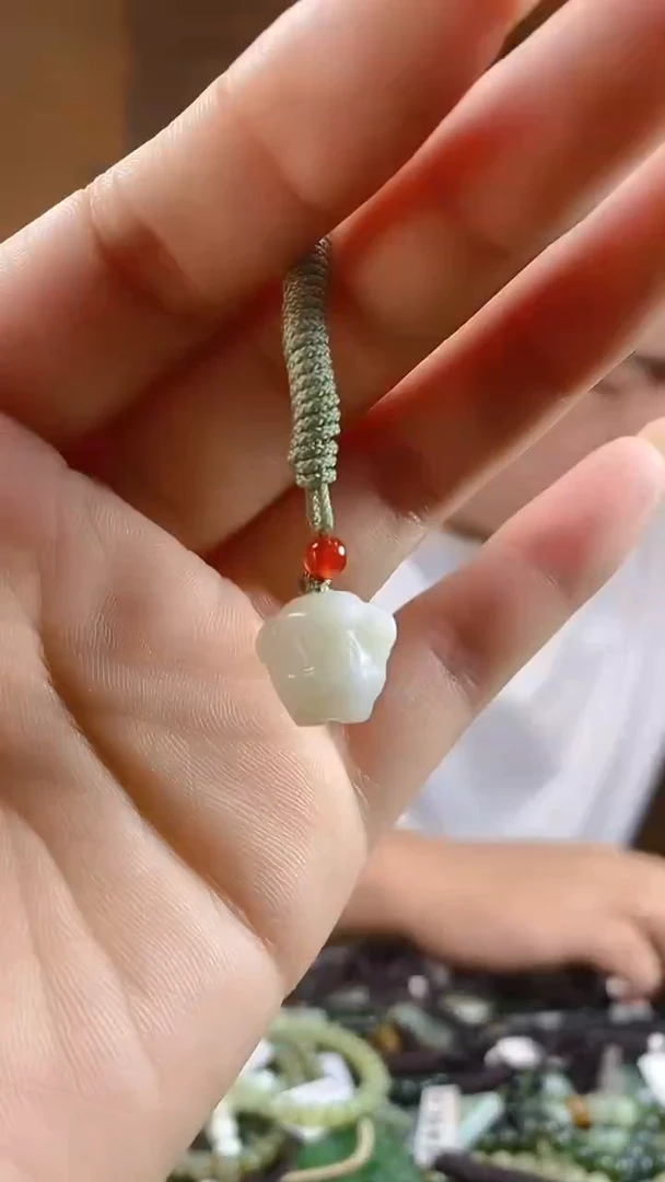和田玉未镶嵌颈饰多样性发货，拍一发一