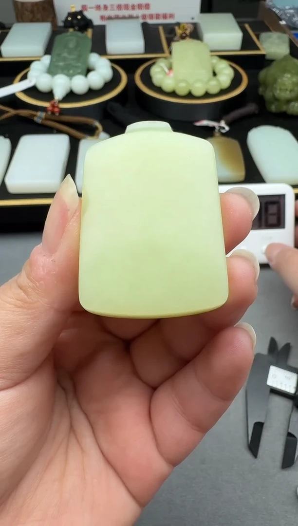 颈饰未镶嵌和田玉4