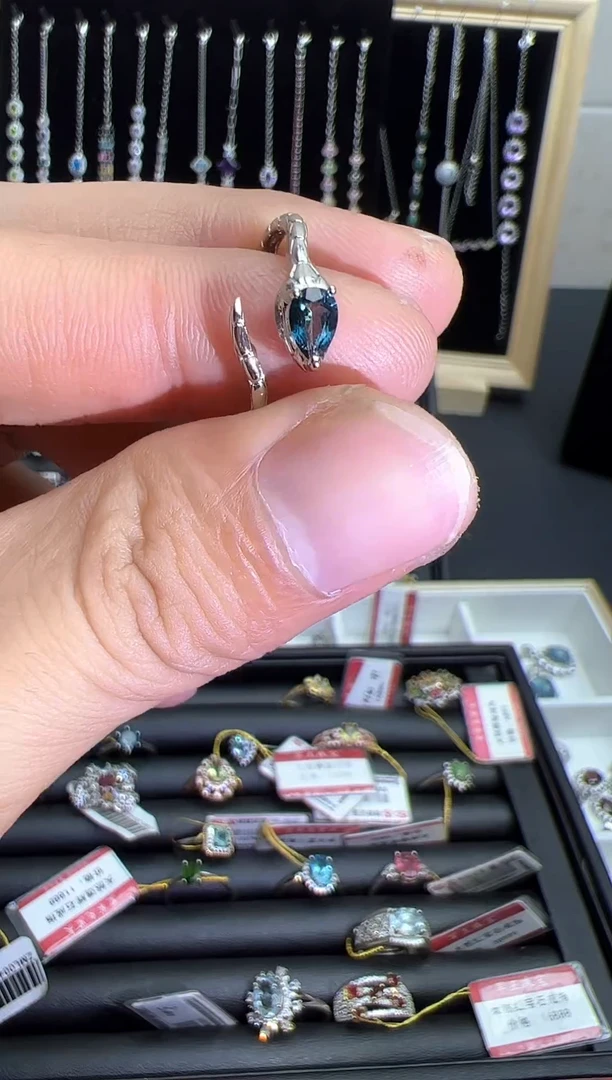 【闪购商品】托帕石戒指银S925镶嵌0000