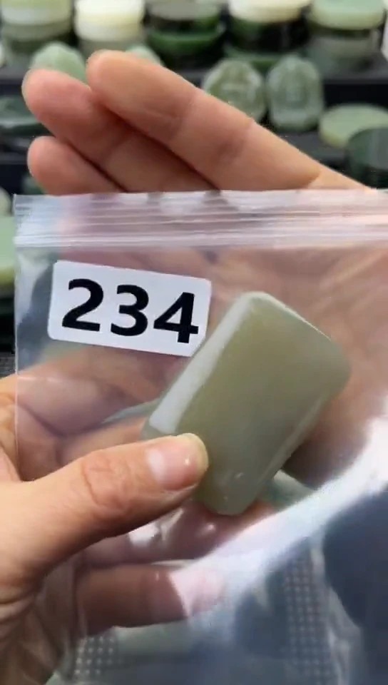 未镶嵌和田玉珠宝半成品牌子