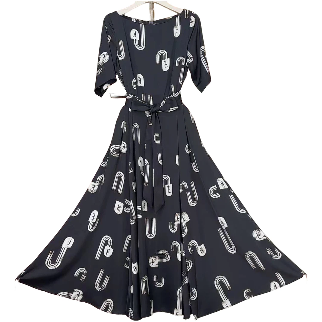 现货【RG052】2025新款时尚气质百搭减龄显瘦设计感女装连衣裙