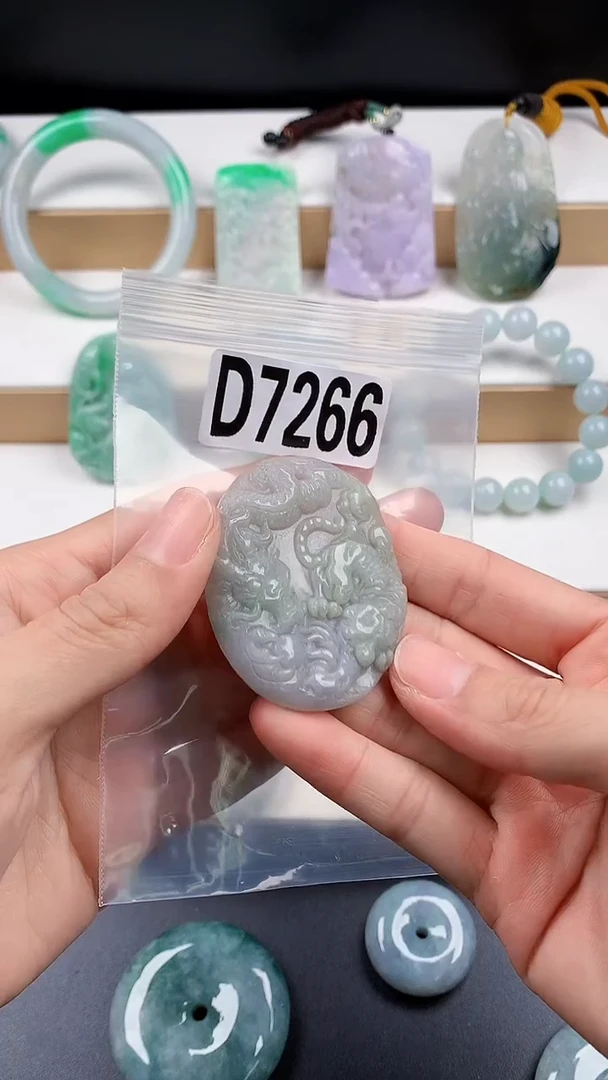 颈饰未镶嵌翡翠天然翡翠珠宝吊坠挂件