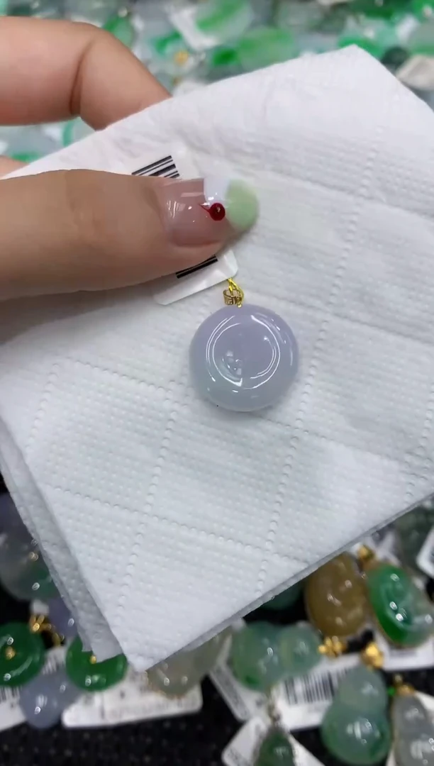 翡翠18K金镶嵌颈饰111111111111