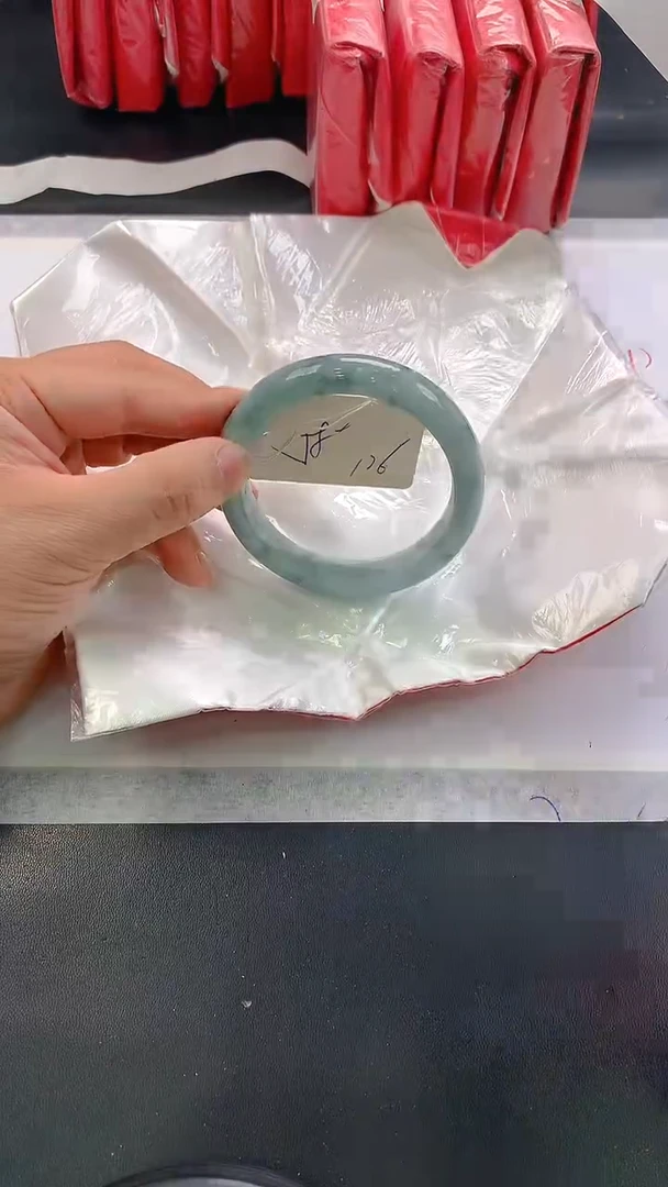 未镶嵌手镯翡翠126