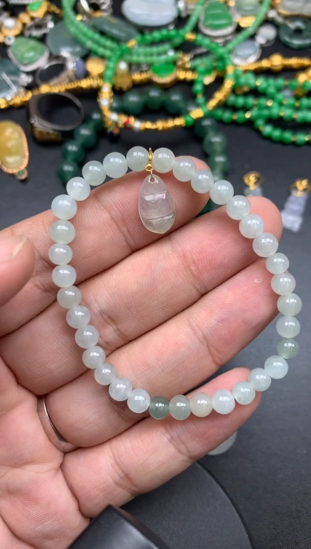 颈饰18K金镶嵌翡翠平常心商品不退不换