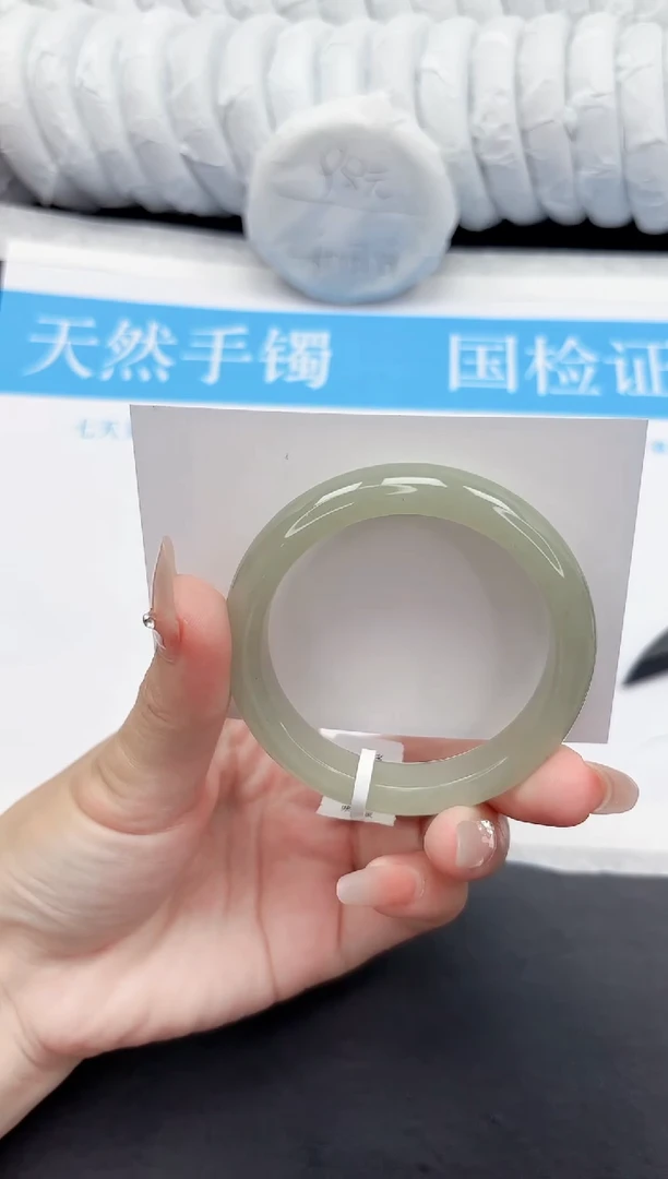 手镯石英质玉未镶嵌260-52DG