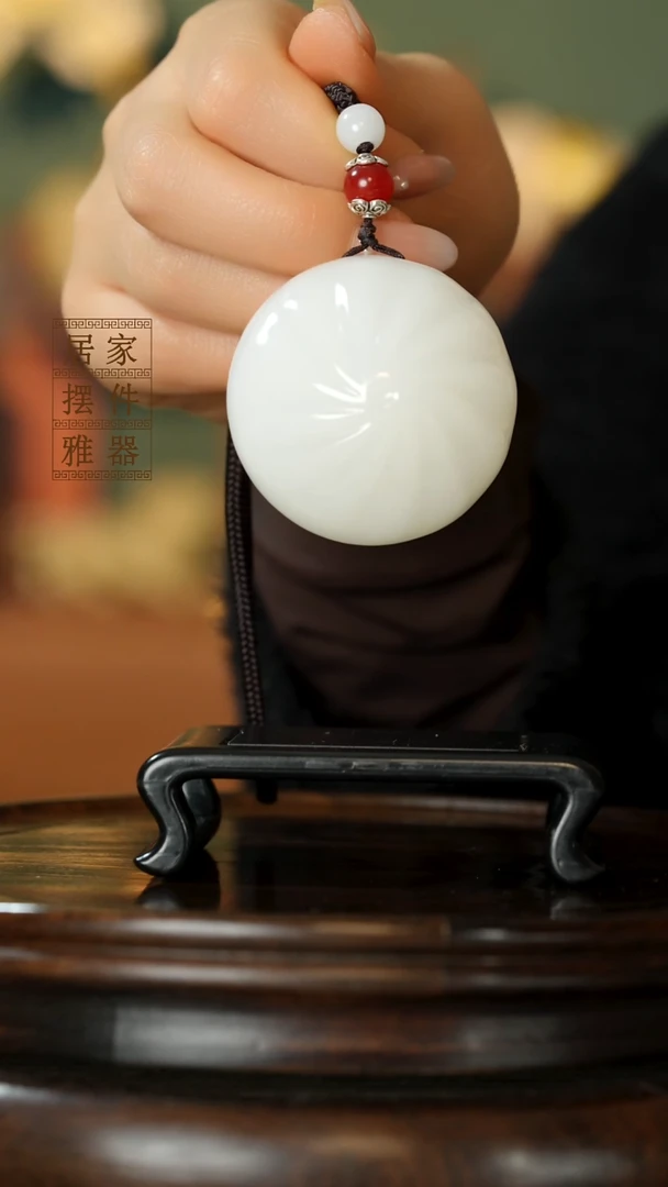 玉《蒸蒸日上小福包》摆件