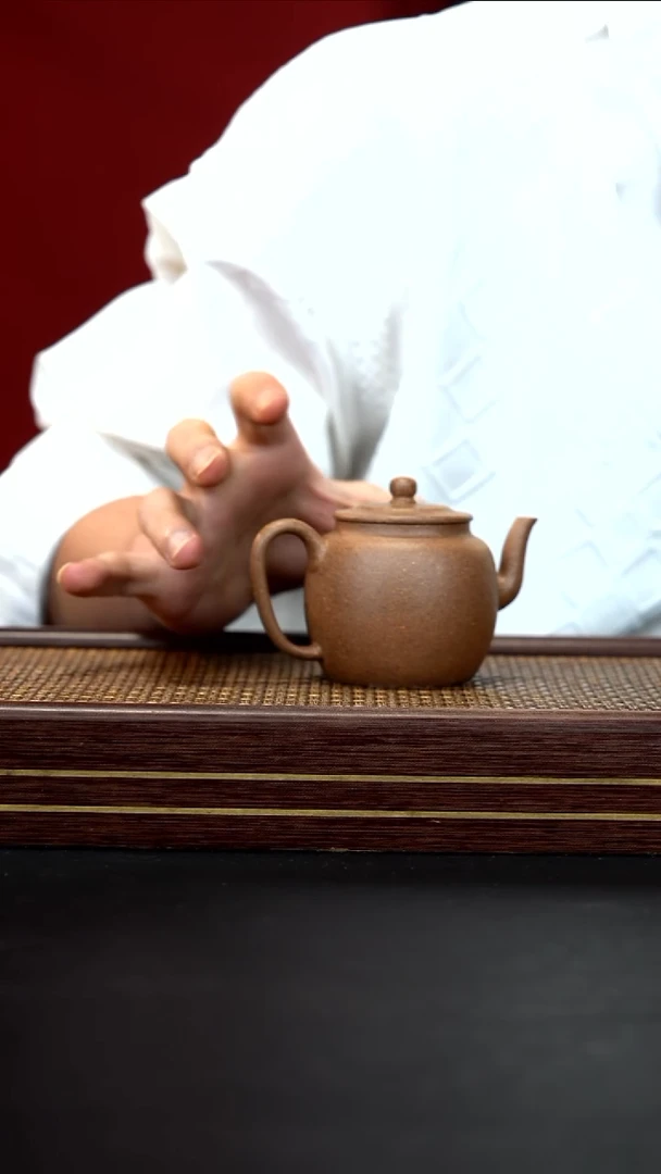 茶壶紫砂黄龙源 降坡 逸公莲子