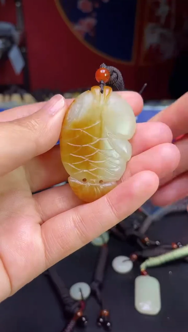 颈饰未镶嵌和田玉1