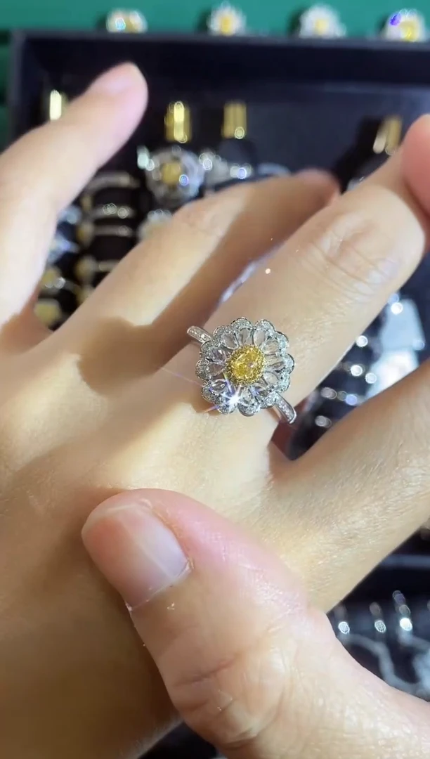 18K金镶嵌戒指钻石26