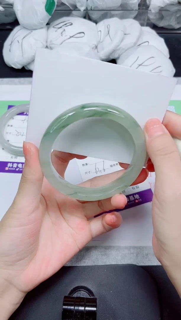 石英质玉手镯未镶嵌91-61.6