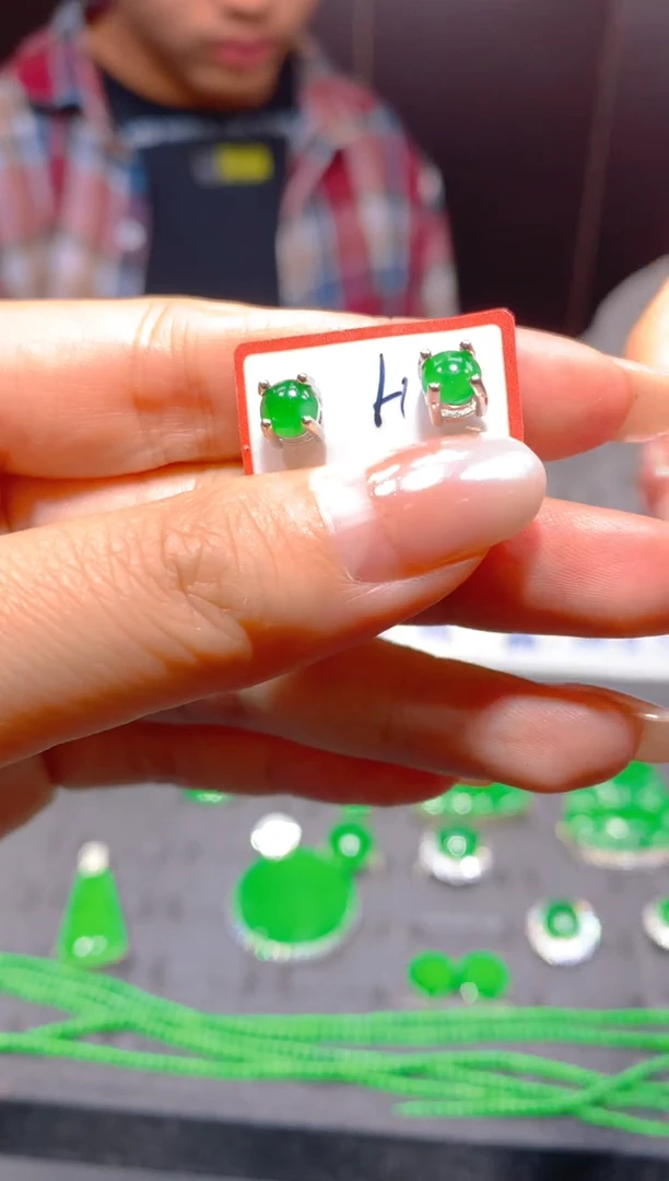 未镶嵌定制翡翠70多样性发货（发其一）