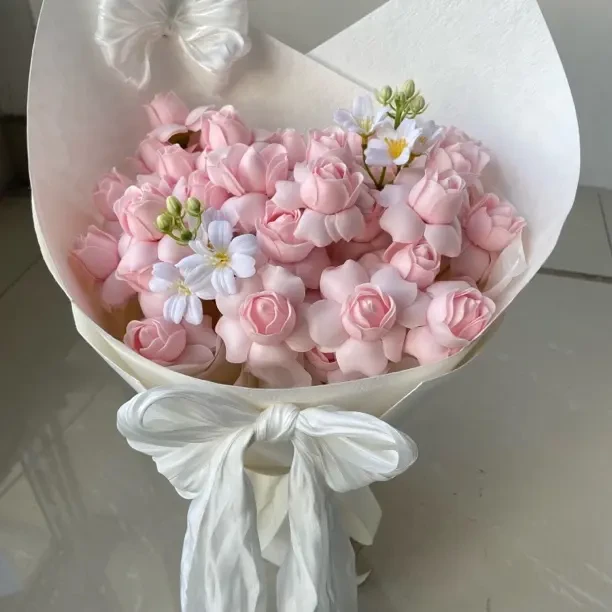 （顺丰）仙子之吻33朵香皂花永生成品花束送女友闺蜜节日礼物
