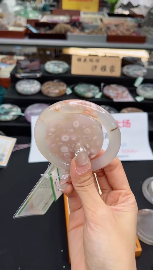 【闪购商品】石英质玉手镯未镶嵌55圈口（赠品镯心）39310139