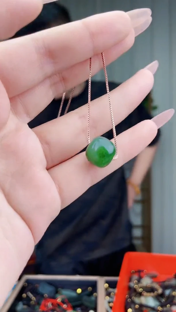 和田玉未镶嵌挂件拍一发一，多样性发货！