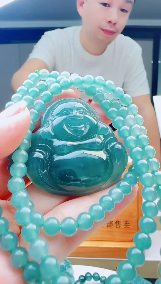 翡翠未镶嵌颈饰多样性发其中一