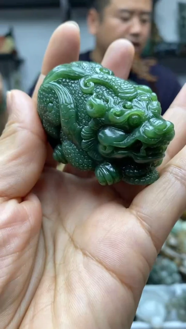 未镶嵌和田玉把件1