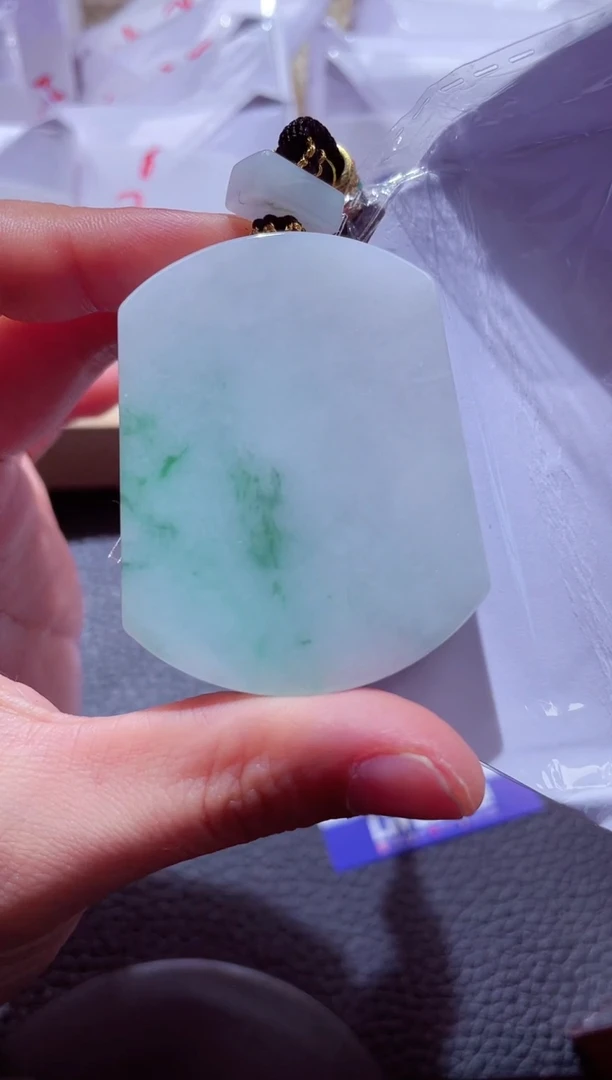 颈饰未镶嵌翡翠00005738