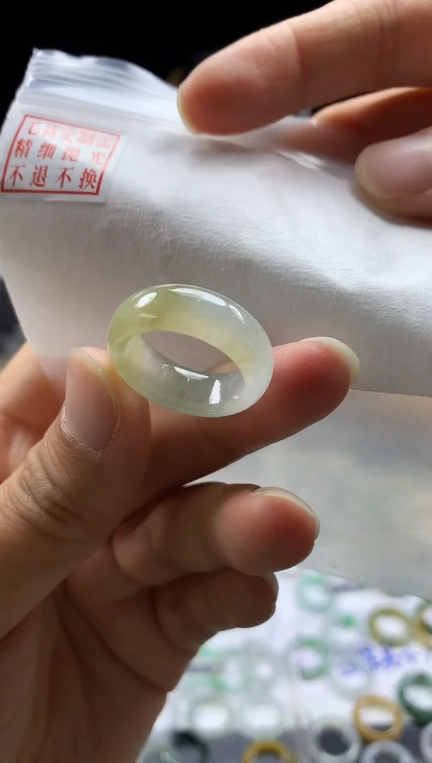 未镶嵌定制翡翠毛货需精细抛光戒圈 15#