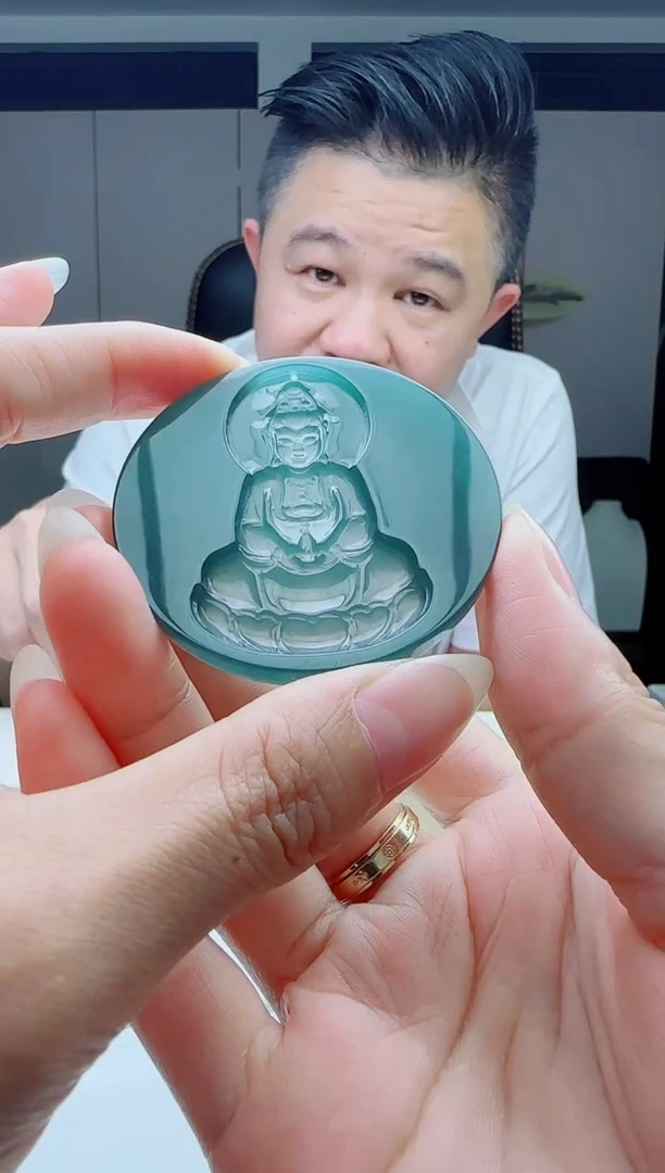 颈饰未镶嵌翡翠多样性发其中一