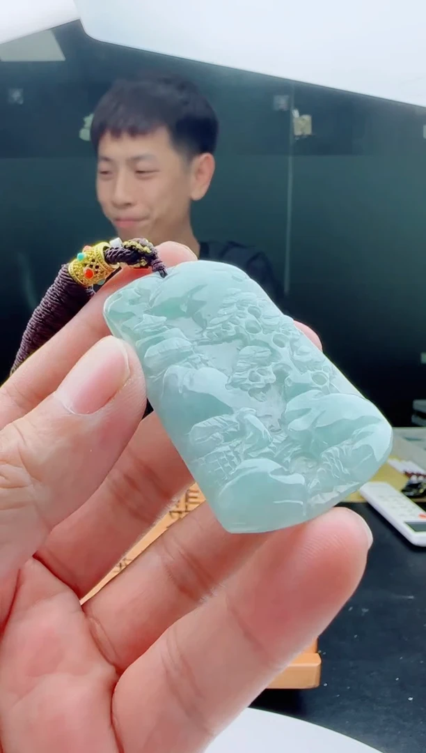 【闪购商品】翡翠颈饰未镶嵌1111111111