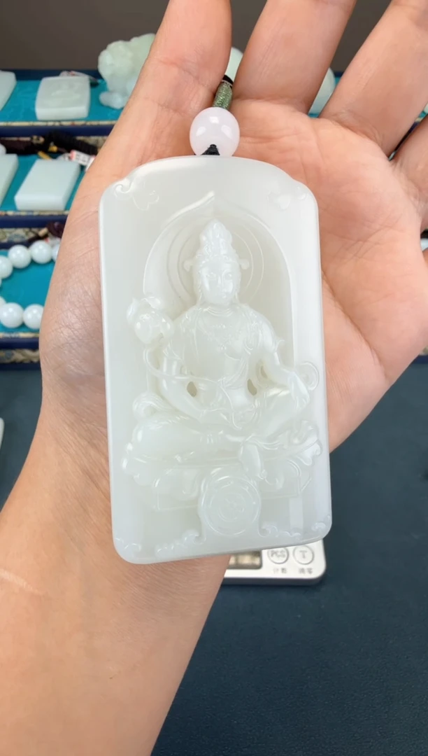 颈饰未镶嵌和田玉1