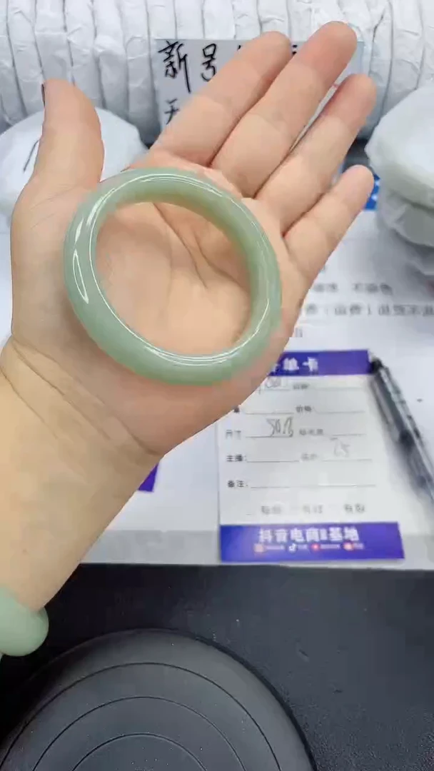 未镶嵌手镯石英质玉106-50/51