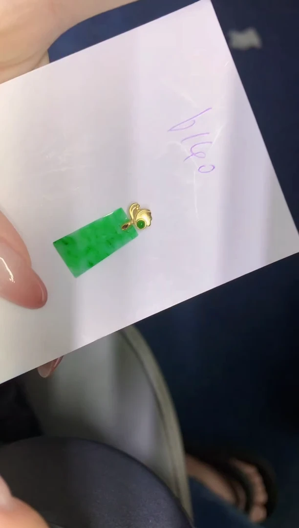 翡翠未镶嵌颈饰缅甸天然翡翠A货