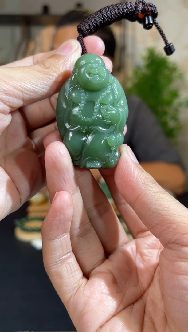 吊坠(不含链)未镶嵌和田玉（碧玉）佛公吊坠 tg