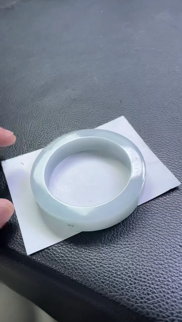 未镶嵌手镯定制翡翠手镯