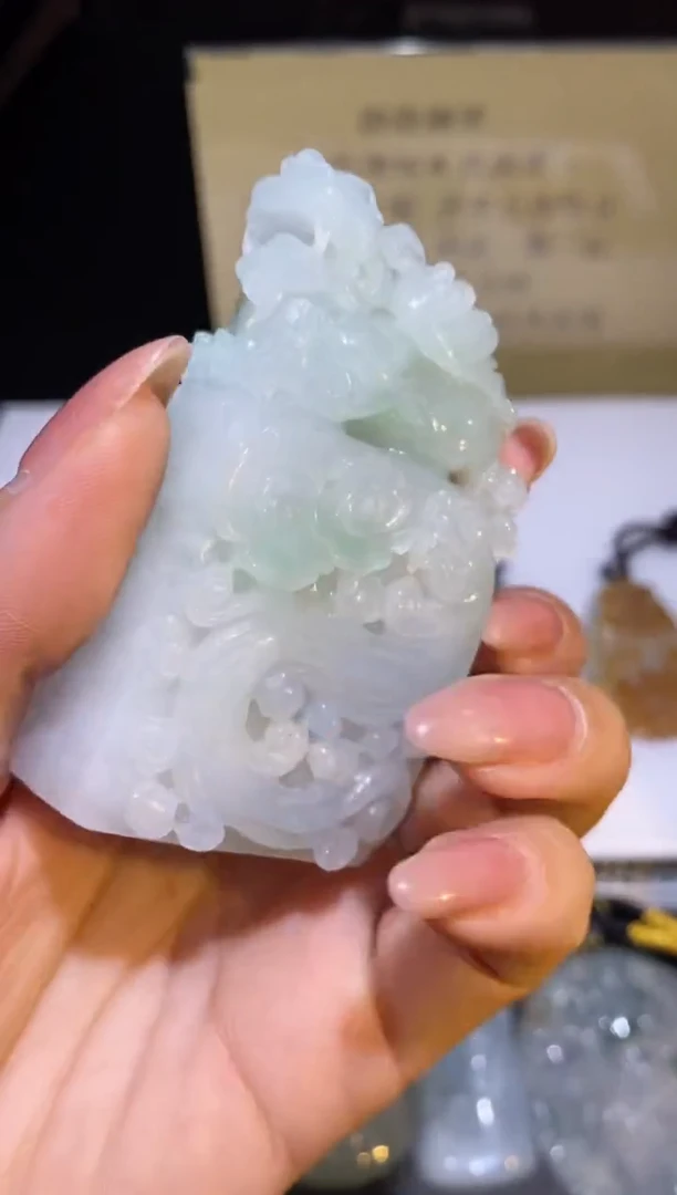 颈饰未镶嵌翡翠40395