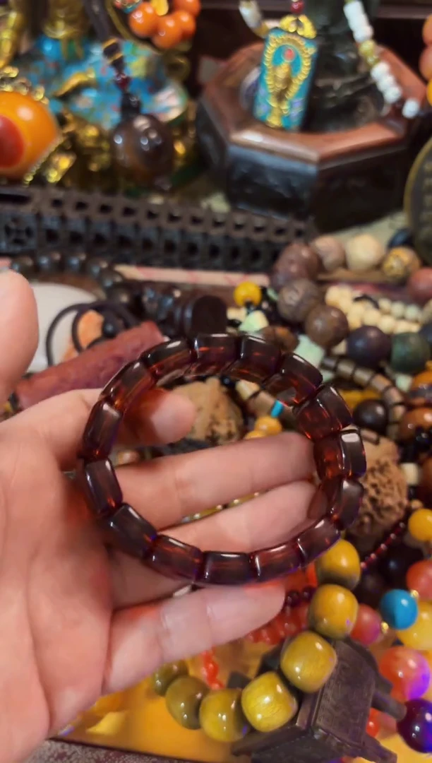 未镶嵌血珀耳饰-----------------