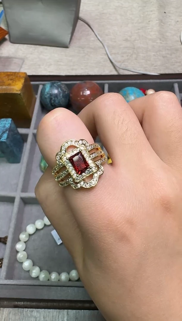 【闪购商品】石榴石戒指未镶嵌多样性发一件111