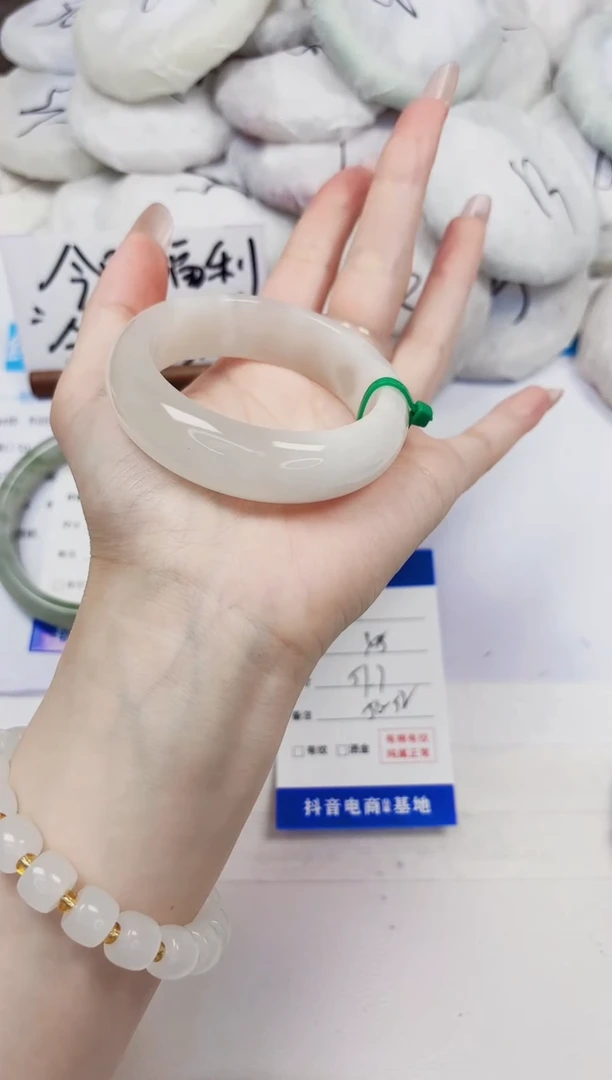 石英质玉手镯未镶嵌28-财气镯-圈口51