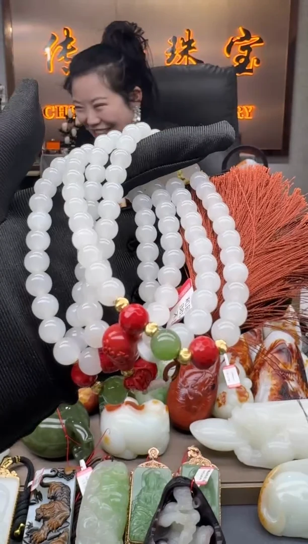 和田玉未镶嵌1        xjl10