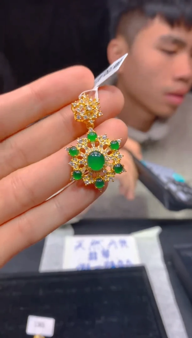 【闪购商品】定制翡翠未镶嵌57多样性发货（发其一）