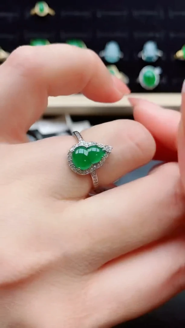 【闪购商品】翡翠颈饰银S925镶嵌12121