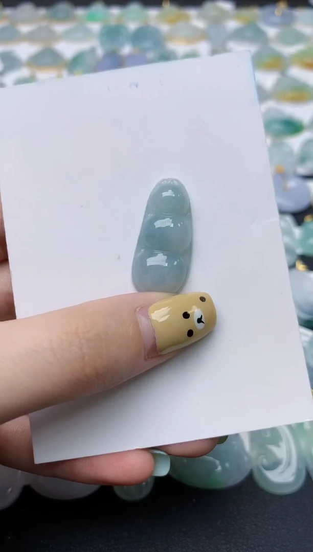 翡翠未镶嵌颈饰天然翡翠A货
