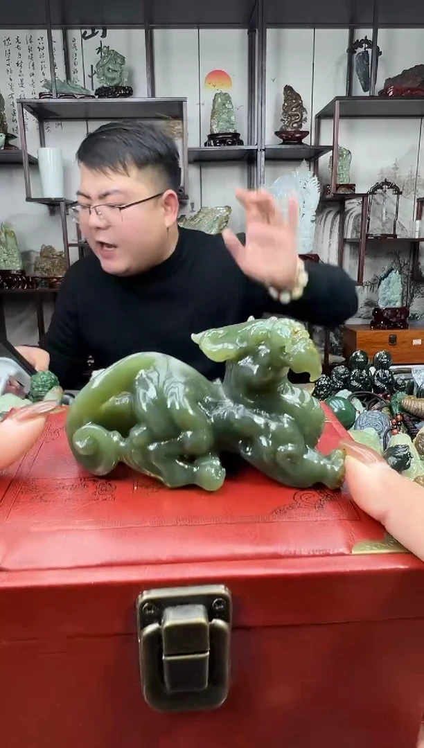 未镶嵌和田玉把件1