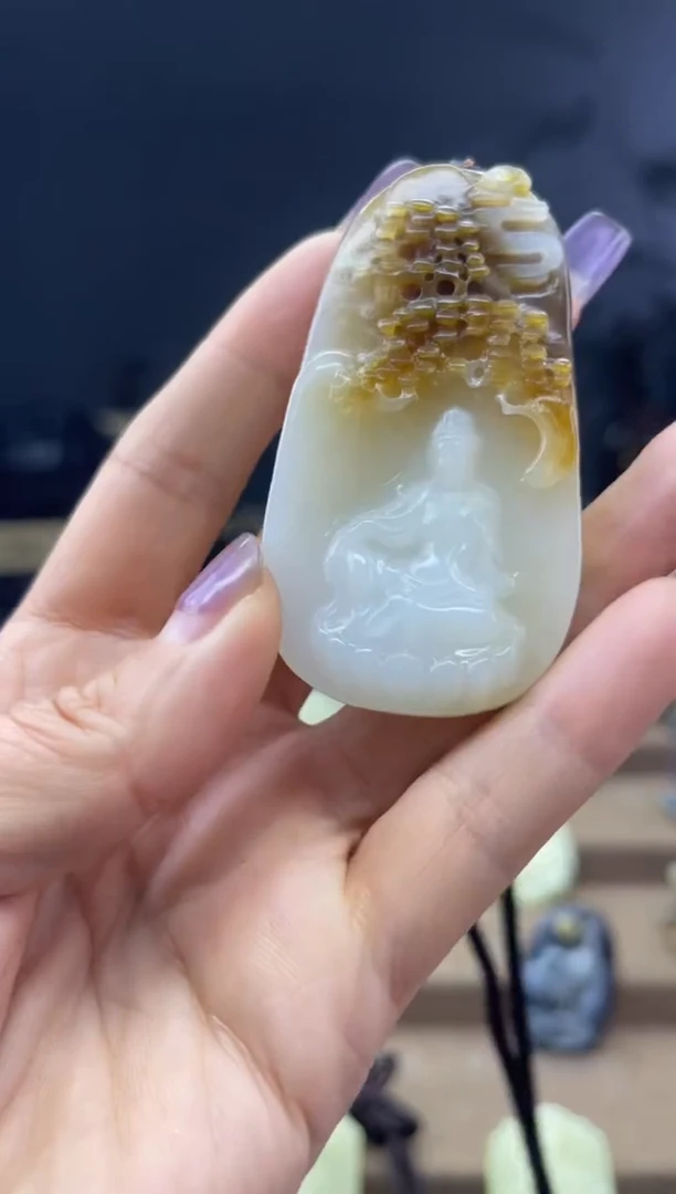 颈饰未镶嵌和田玉1