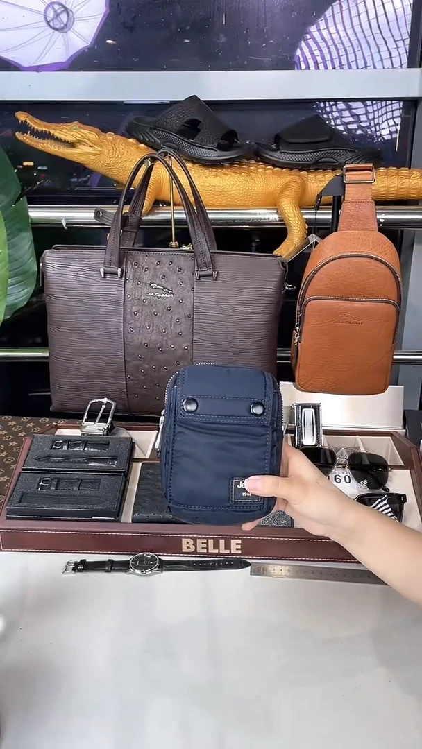 牛皮（革）韩爵绅士包包皮具159