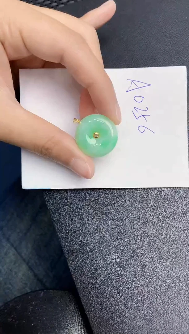 【闪购商品】翡翠颈饰18K金镶嵌000000000