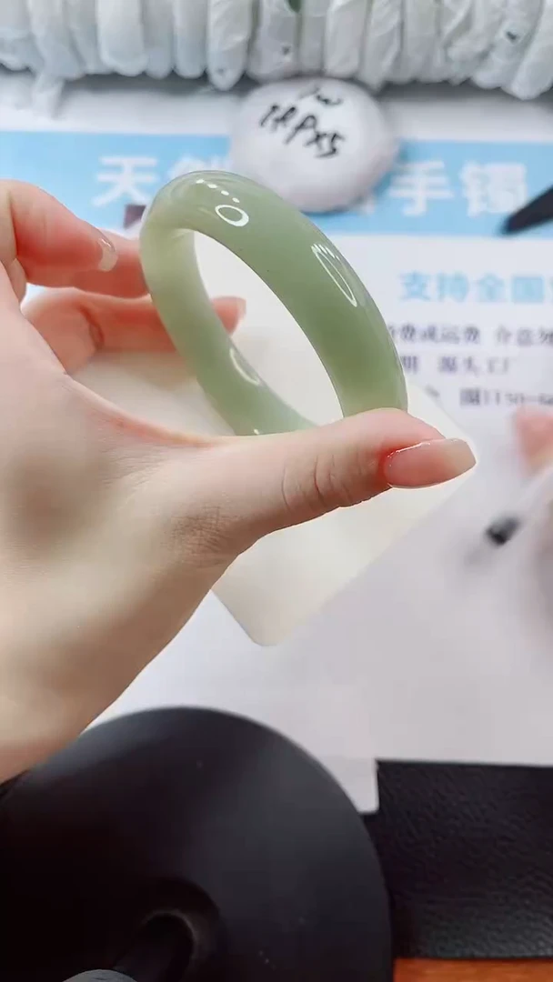 未镶嵌手镯石英质玉多样性发货V261