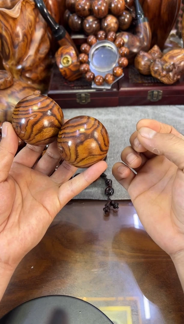 【闪购商品】黄花梨/降香黄檀手串/手链海南黄花梨5.0叉纹对眼手球