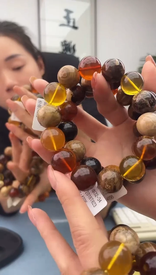 【闪购商品】琥珀珠宝奇石未镶嵌多样性发其一，假一罚十032